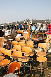 Erste Tische konnten 2008 schon am Vortag aufgestellt worden (Foto: Martin Schmitz)